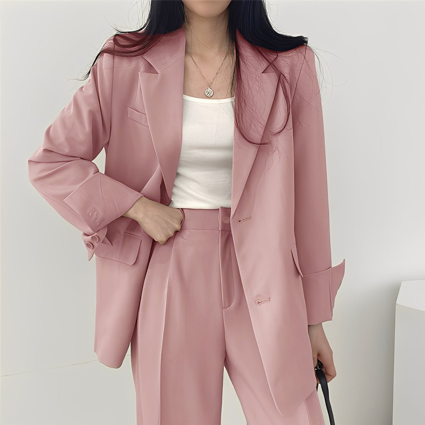 Alethea - Elegante sett med løs blazer og bukse for damer