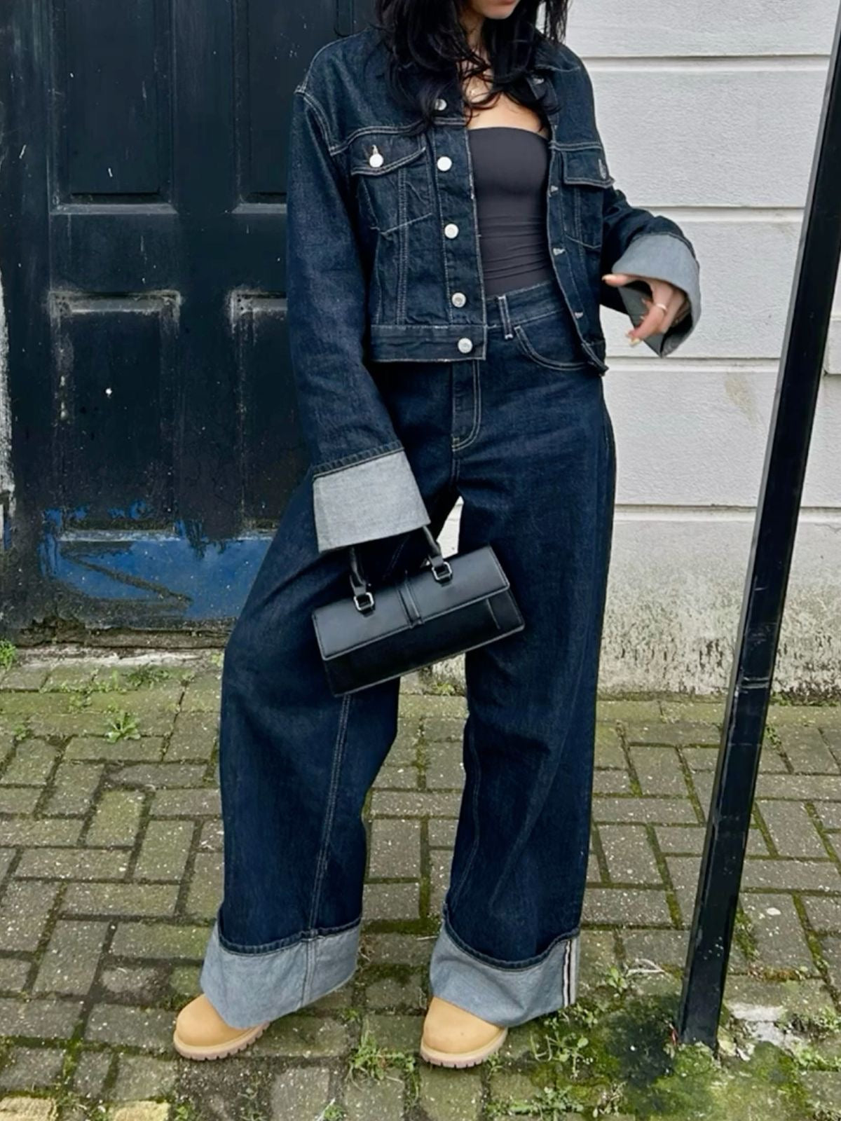 Clara – Denimsett med Truckerjakke & Høyt Liv Jeans