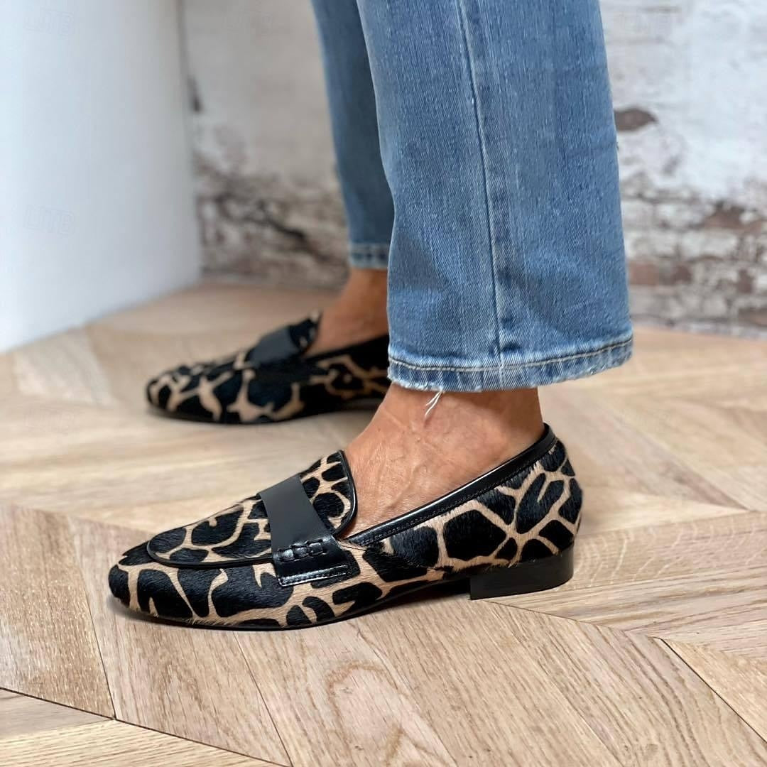 Katherina - Stilfulle loafers med svart besetning for damer