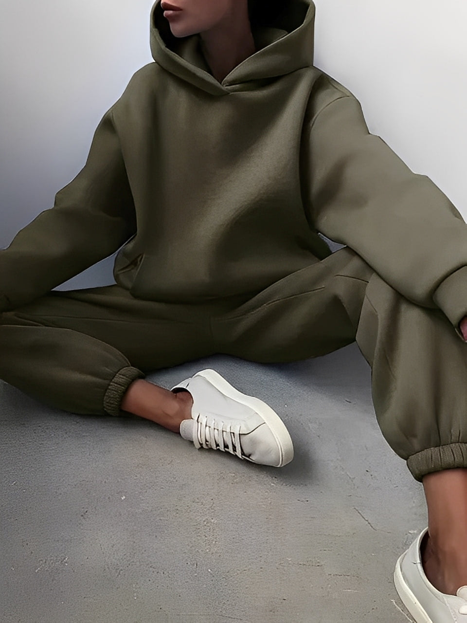 Adelia – Enfarget Hoodie-Set