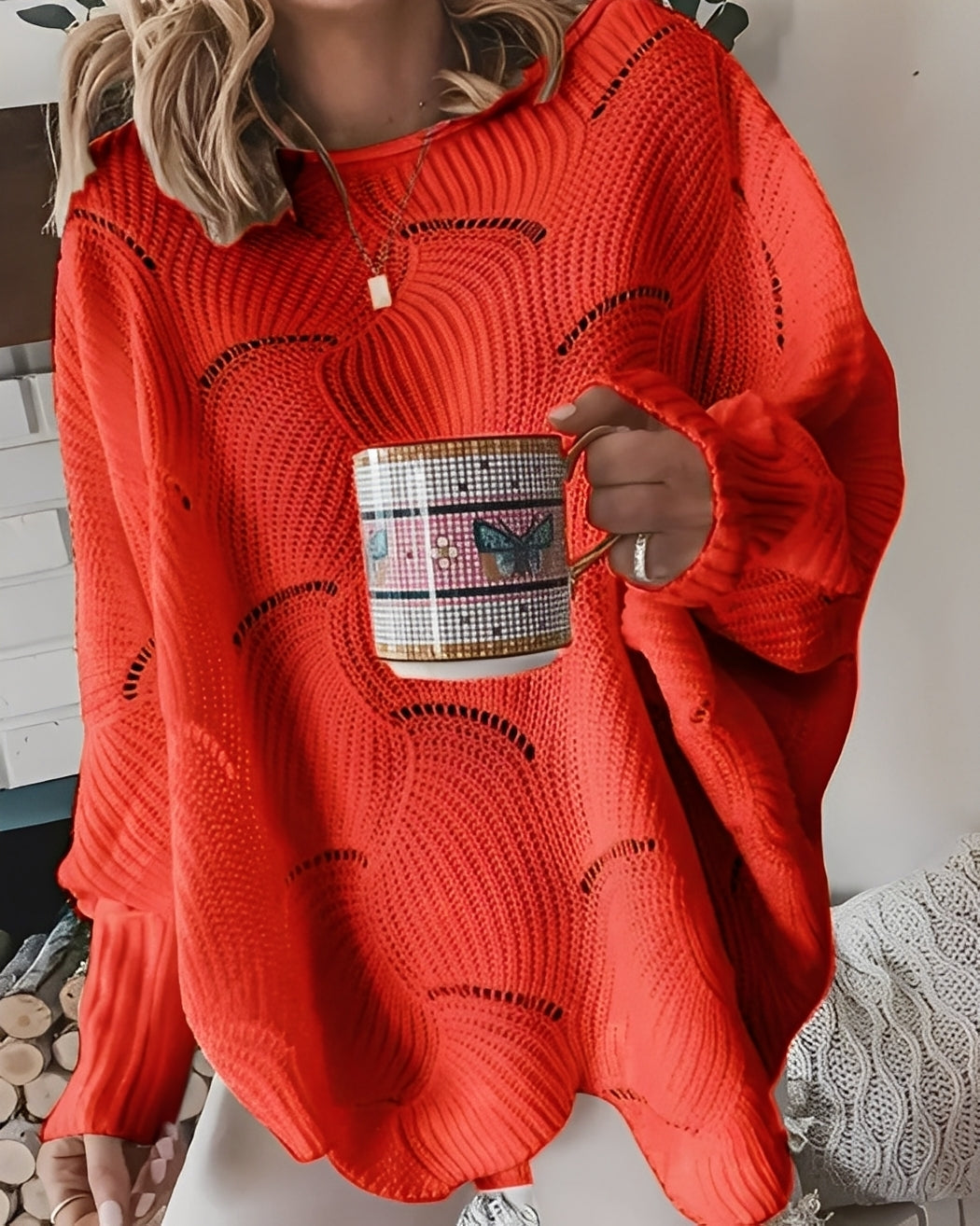 Kassandra - Stilig, utskåret genser for damer