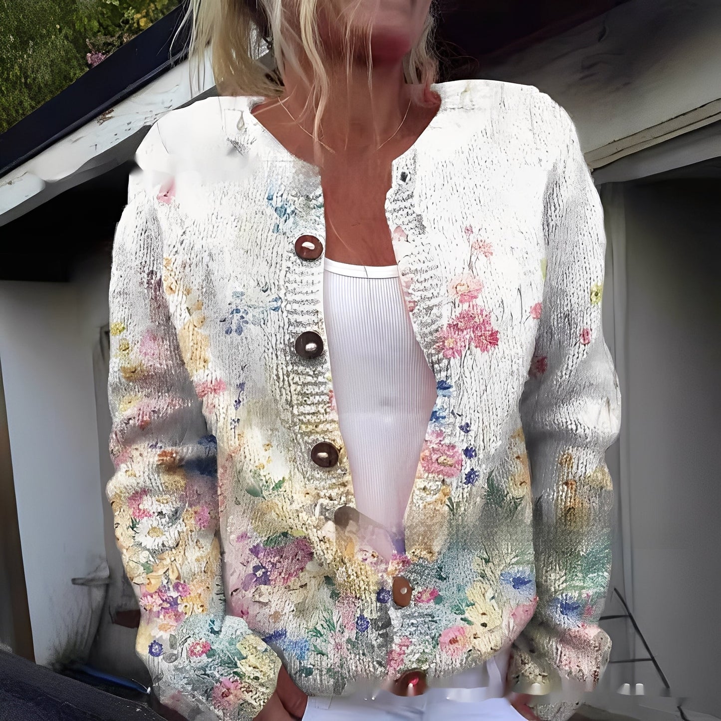 Wilda - Stilig, varm cardigan med blomstermønster for damer