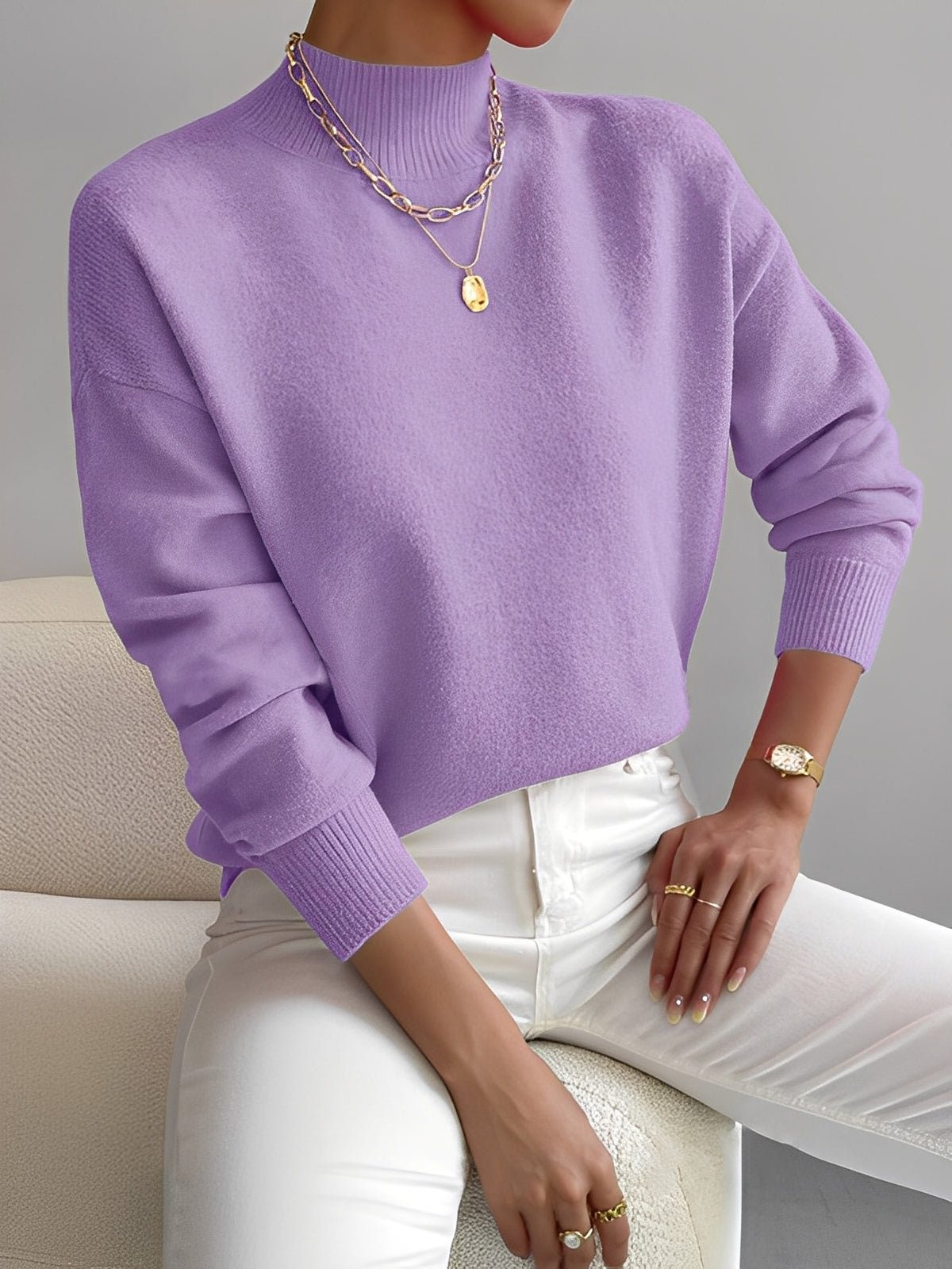 Roxana - Elegant strikkegenser med halv krage for damer