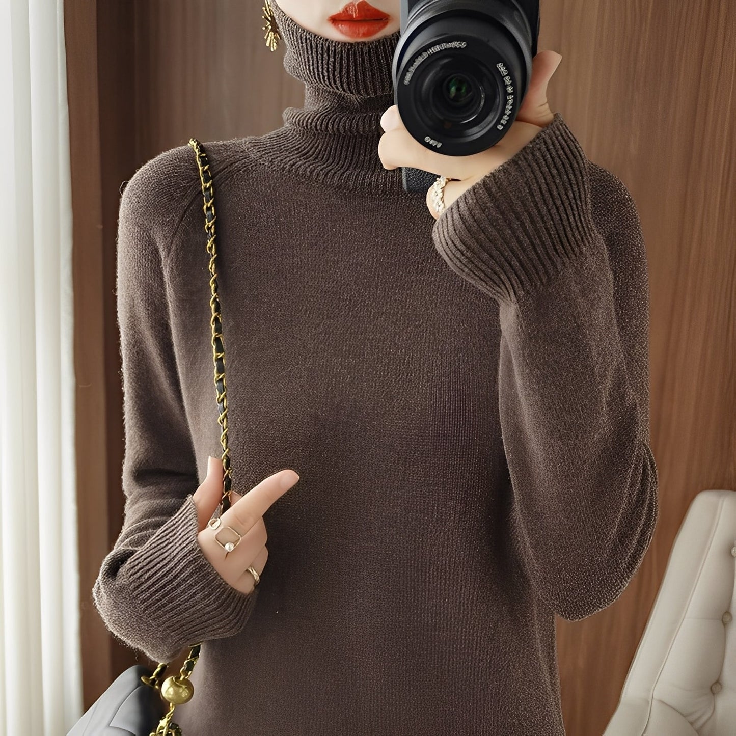 Kaycee - Moteriktig strikkegenser med pologenser for damer