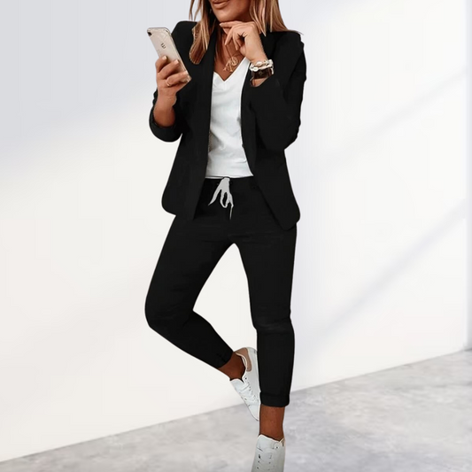 Amélie – Stilig Blazer og Matchende Bukse