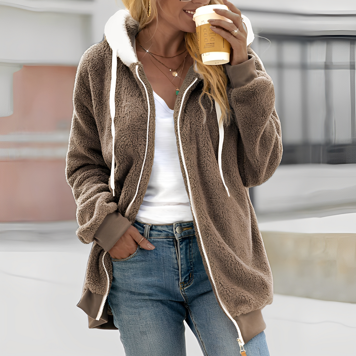 Rheanna - Varm fleecejakke med hette for damer
