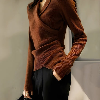 Myrtle - Klassisk asymmetrisk damegenser med smal passform