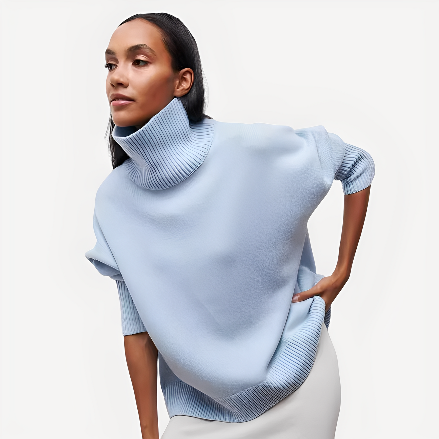 Margery - Løs genser med høy krage for damer