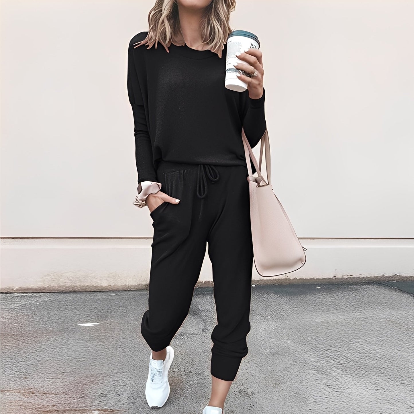 Danielle - Tilfeldig, løs treningsdress for damer