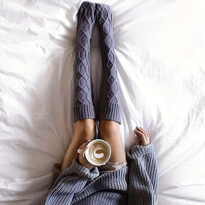 Shannon - Varme, knelange sokker med hårball for damer