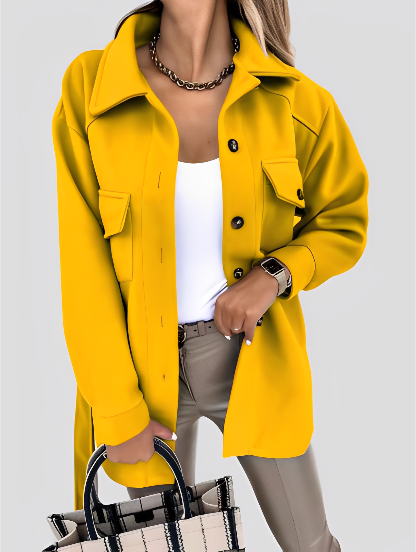 Tiffanie - Moderne, lette ulljakke med reverskrage for damer