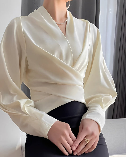 Annora - Stilig langermet satengbluse for kvinner