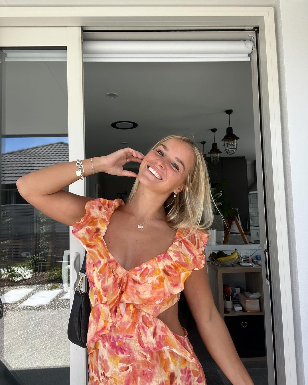 Isolde – Tilpasset Blomstrete Kjole