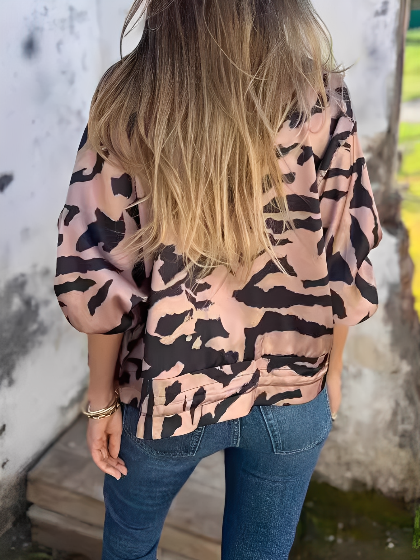 Ryana - Stilig jakke med glidelås for damer