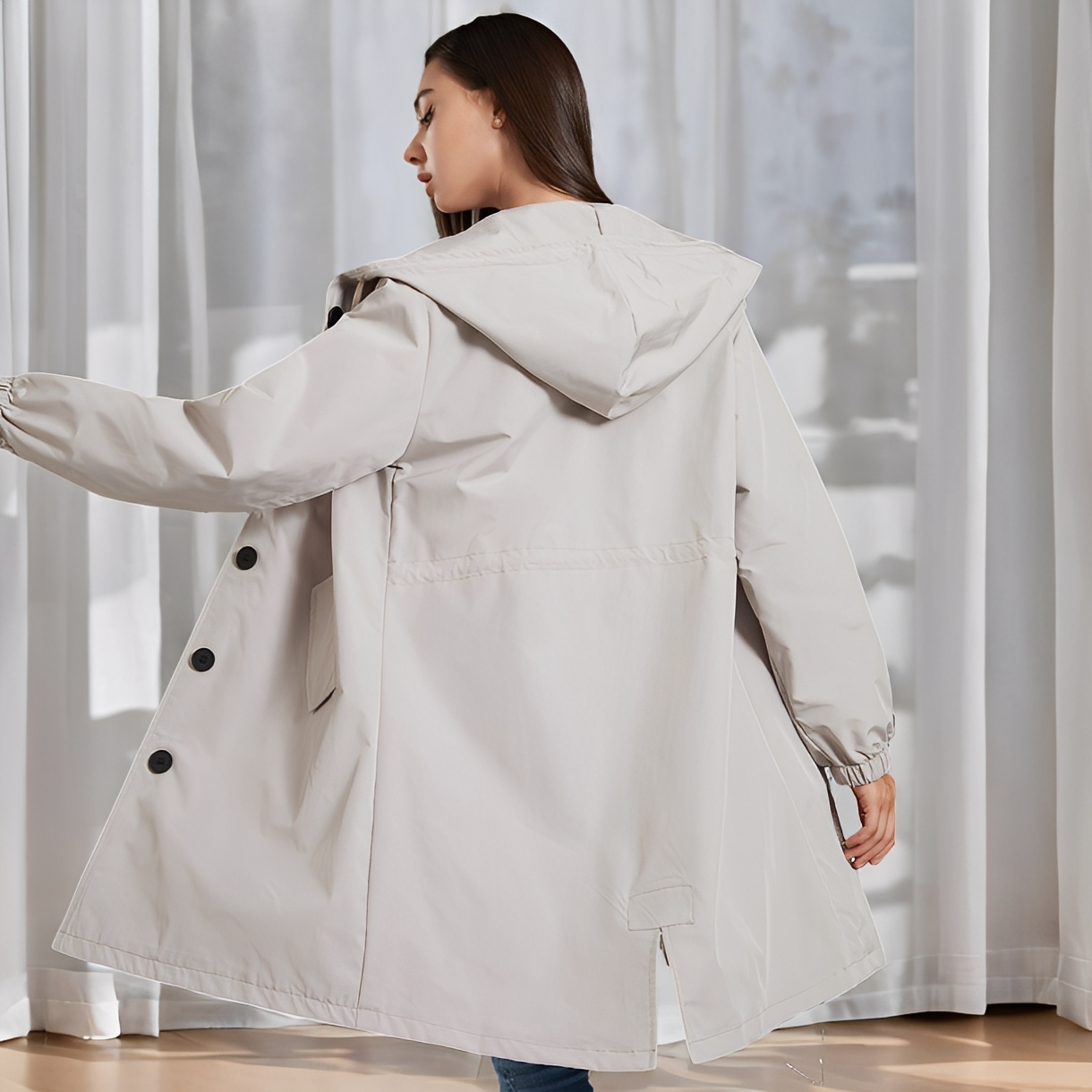 Vivyan - Lässig vannavvisende jakke med hette for damer