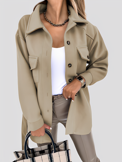 Tiffanie - Moderne, lette ulljakke med reverskrage for damer