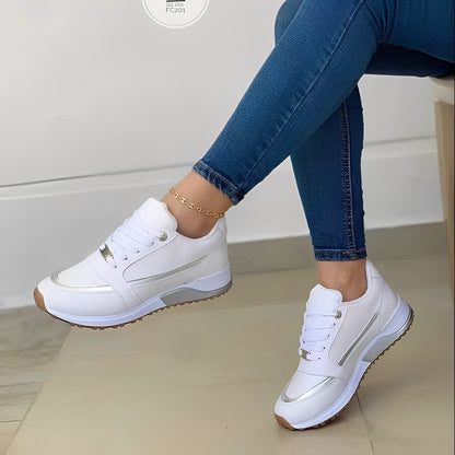 Xanthia - Stilige flate sneakers for kvinner