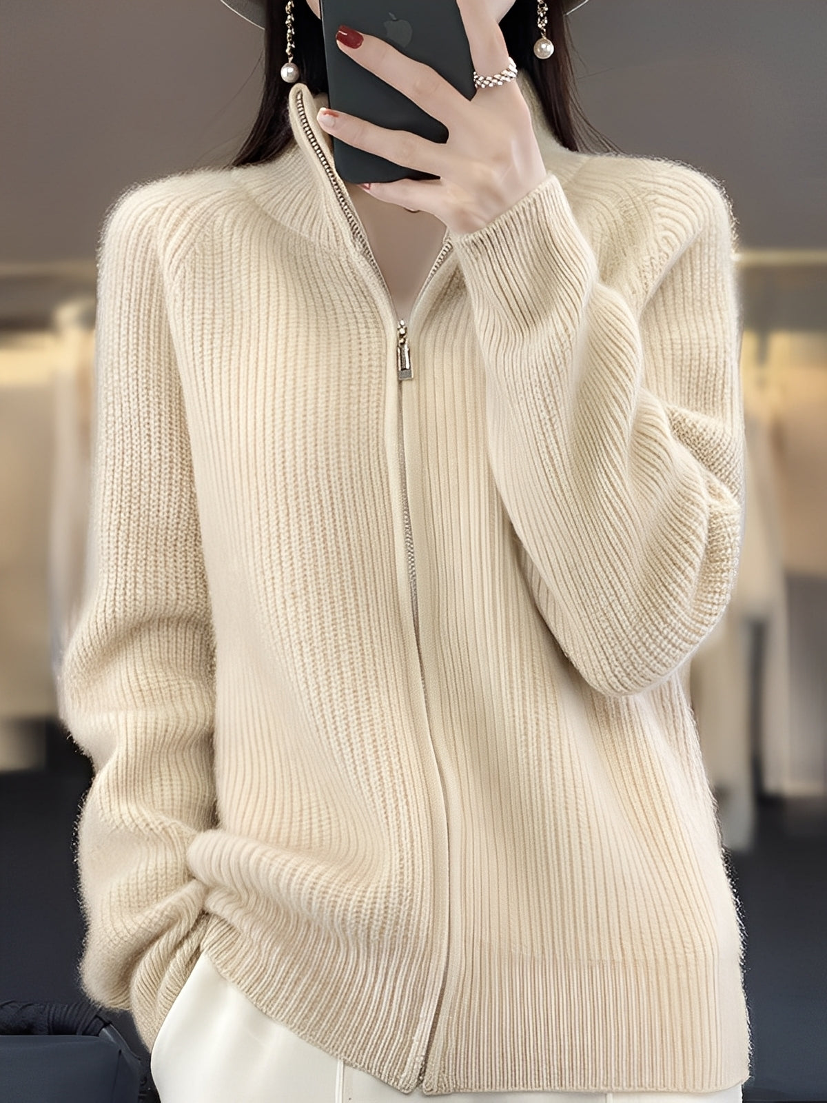 Brylee - Motepregede ullstrikkejakke med glidelås for damer