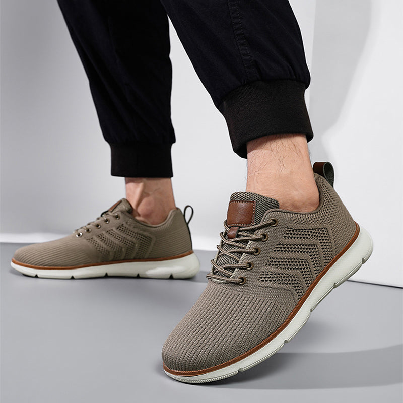 Edwin - TIlfeldige, pustende mesh-sneakers for herrer