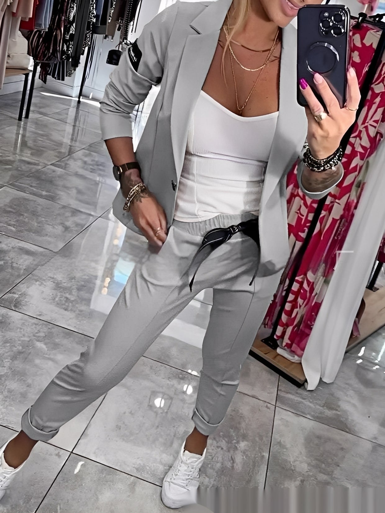 Kassandra - Elegant fritidssett for kvinner