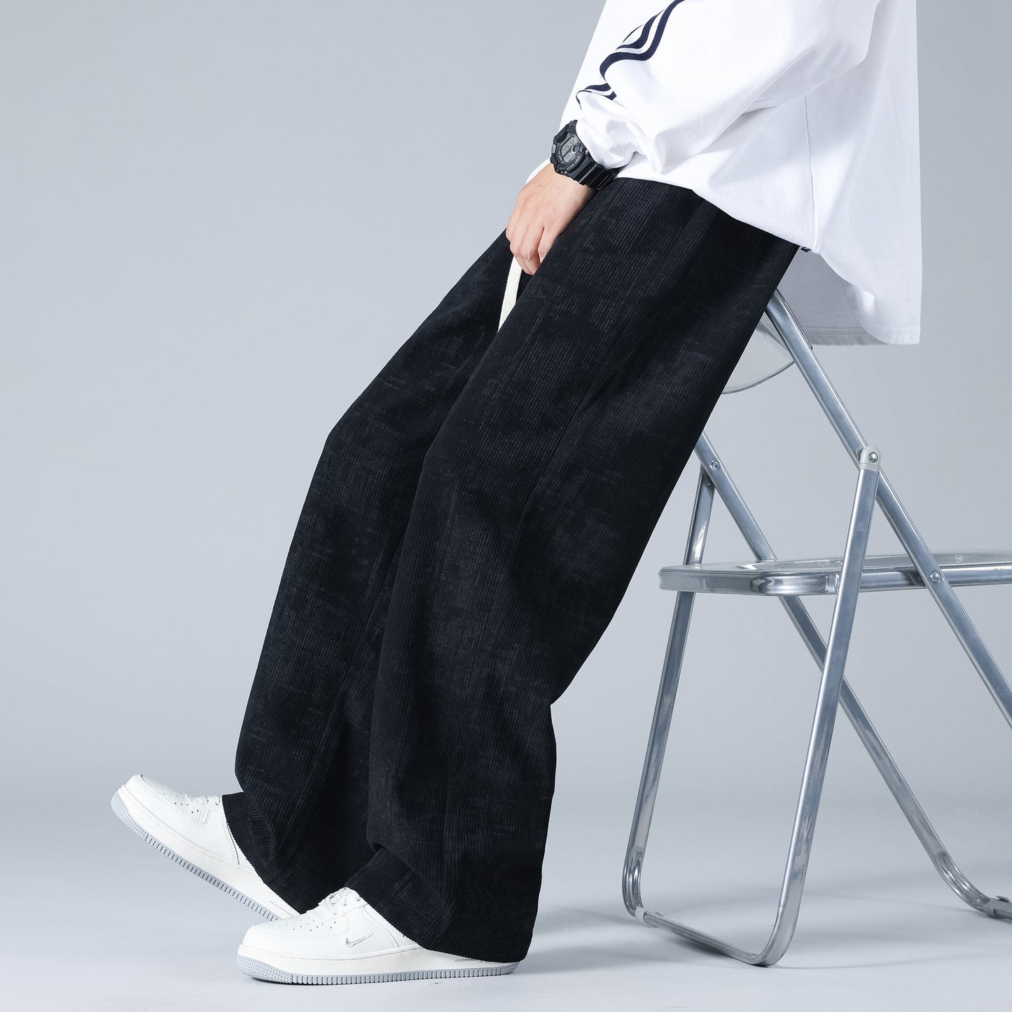 Larry - Stilfulle, løst sittende cord-joggebukse for herrer