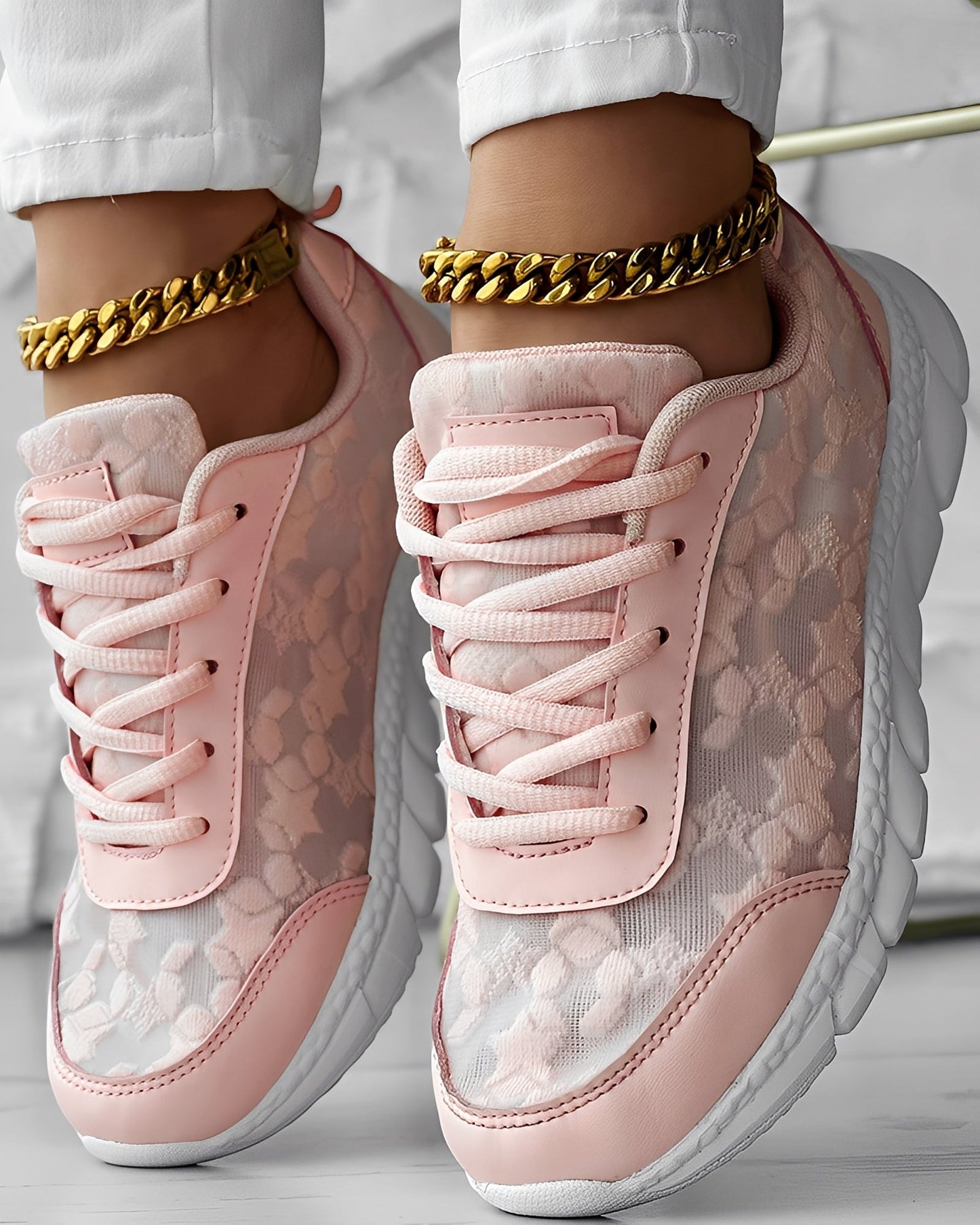 Elisabeth - Tilfeldige, pustende sneakers med blomstermønster for damer