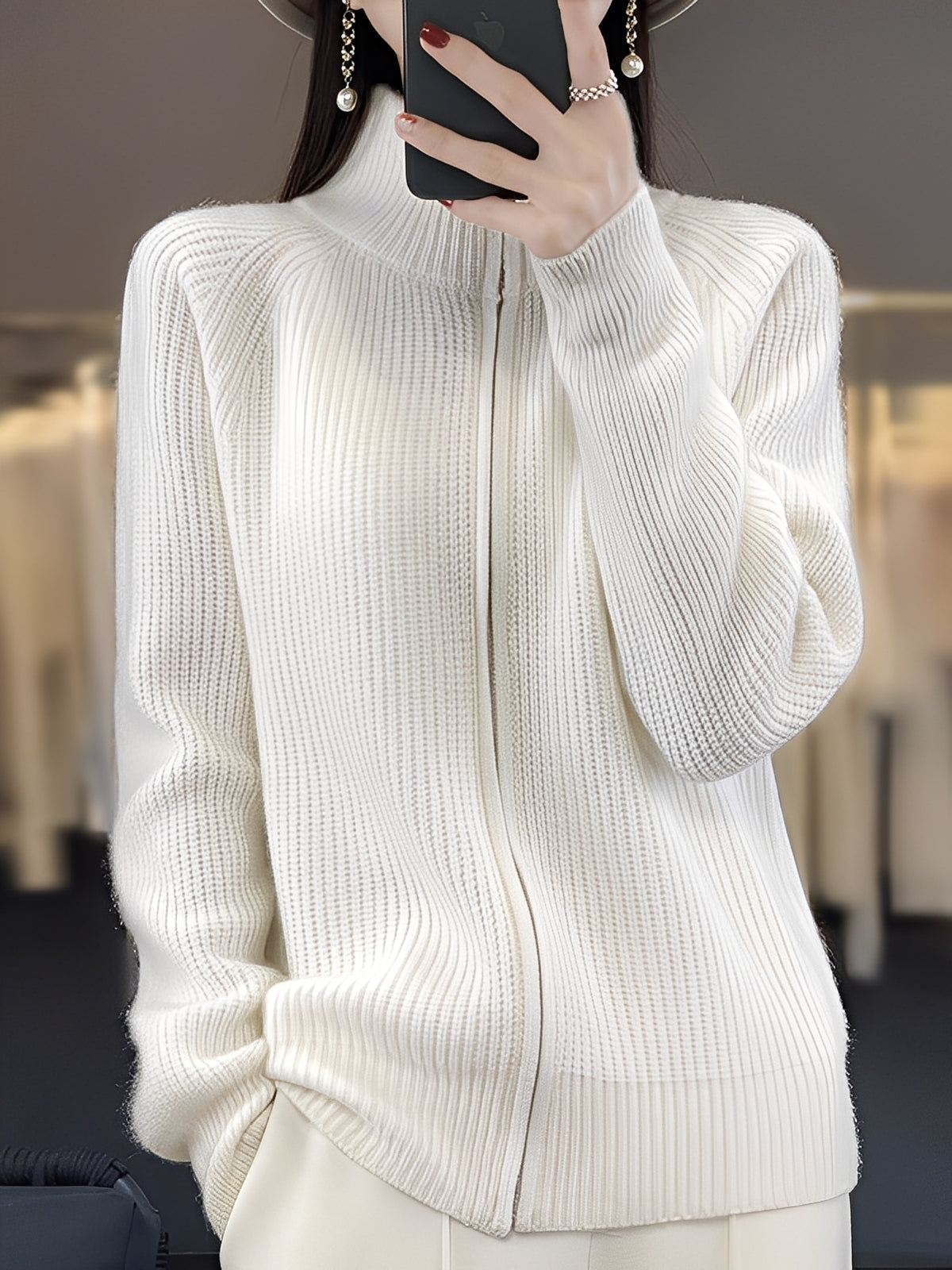 Brylee - Motepregede ullstrikkejakke med glidelås for damer