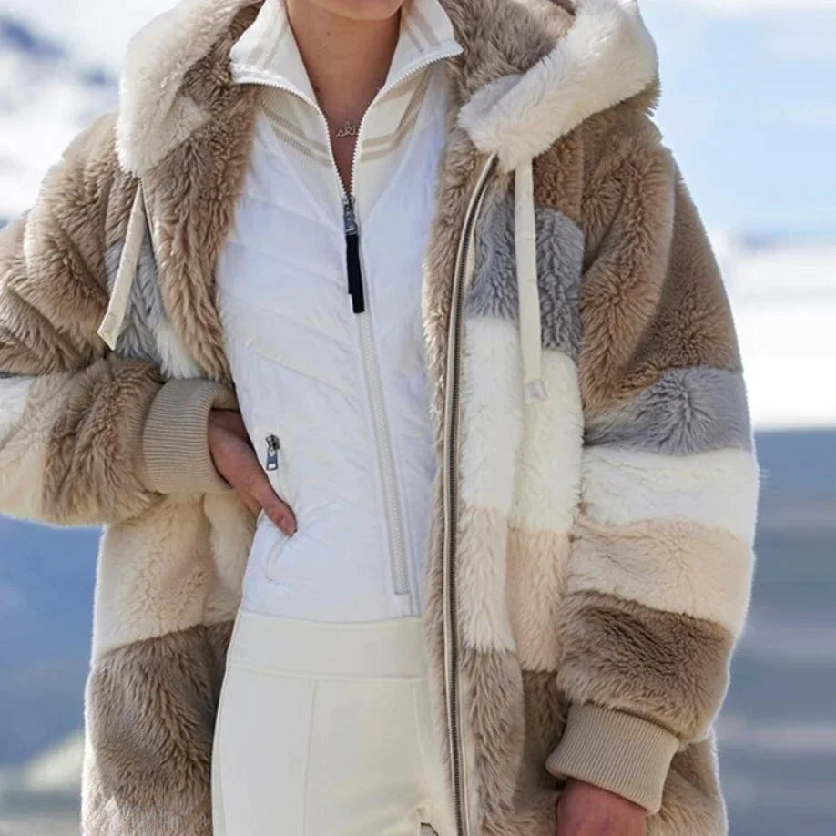Alice – Kapujakke av koselig tweed med ullfôr