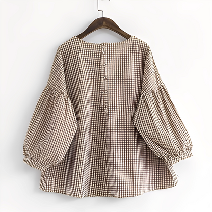 Tahlia - Tilfeldig rutete damebluse med asymmetrisk stil
