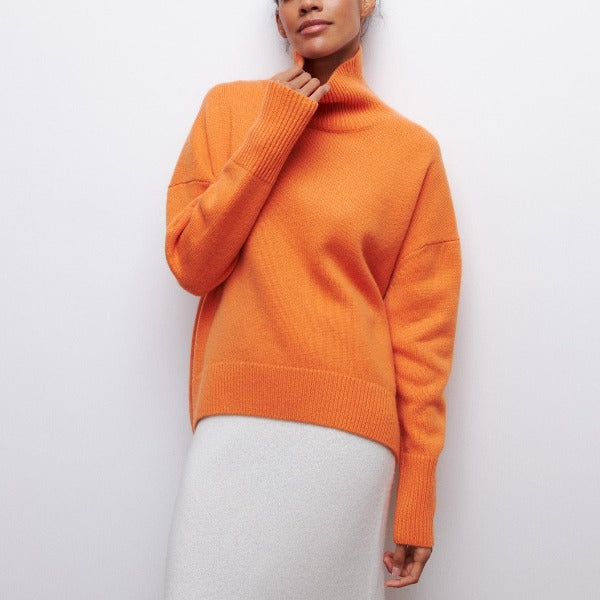 Berenice – Pullover med Høy Krage