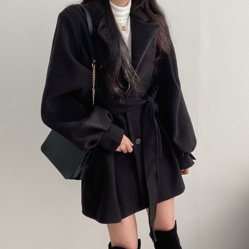 Penelope – Elegant Kort Kåpe
