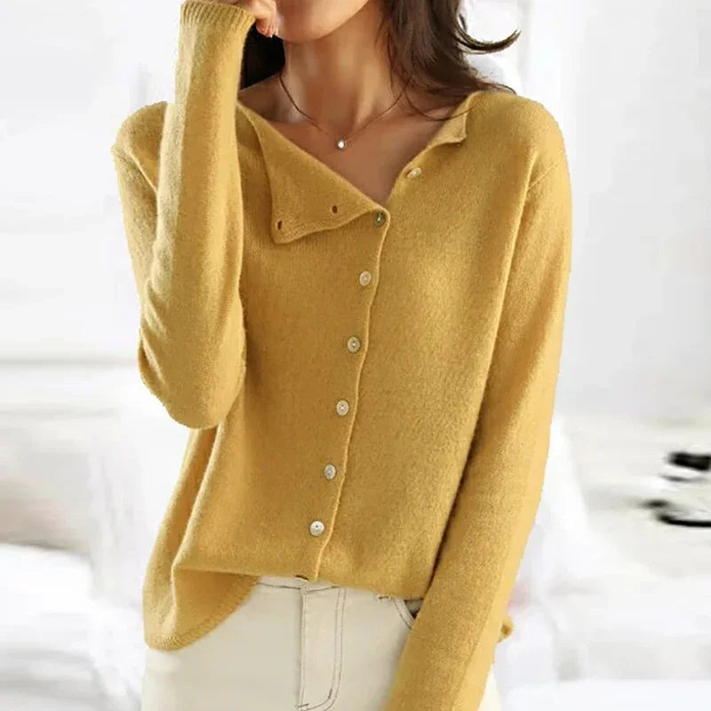 Zuri – Elegant Genser med Knapper