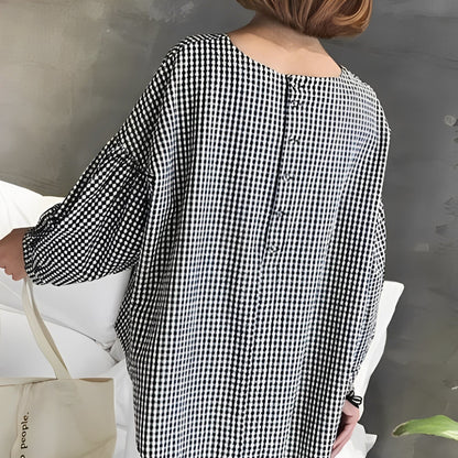 Tahlia - Tilfeldig rutete damebluse med asymmetrisk stil