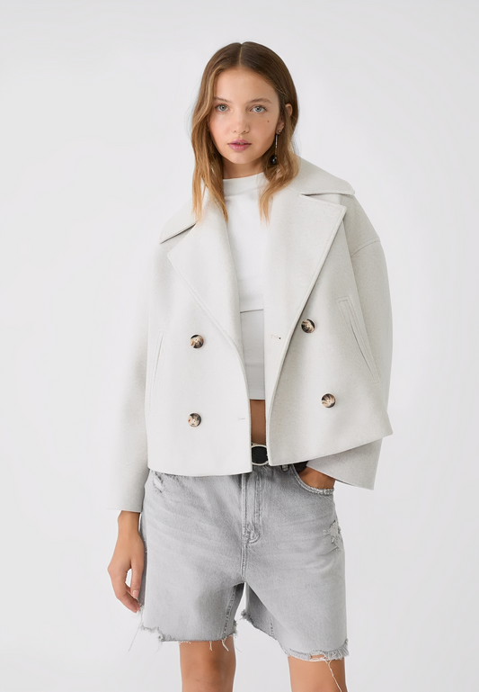 Claire – Kort Elegant Dobbeltradet Jakke