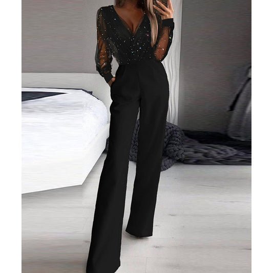 Kaye – Jumpsuit med V-hals og vide bukser