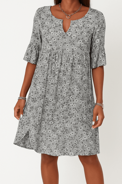Annalena – Blomstrete kjole i feminin stil