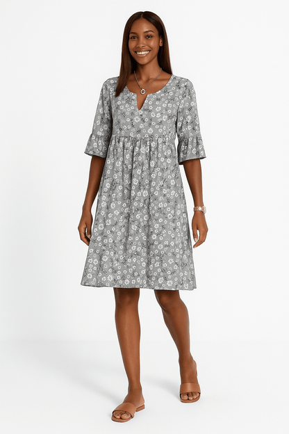 Annalena – Blomstrete kjole i feminin stil