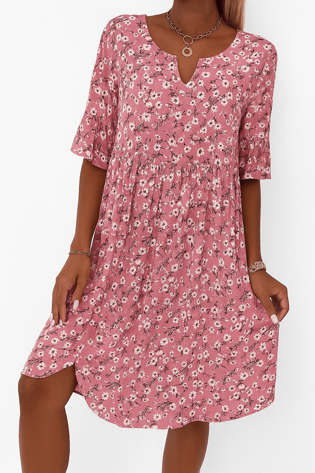 Annalena – Blomstrete kjole i feminin stil